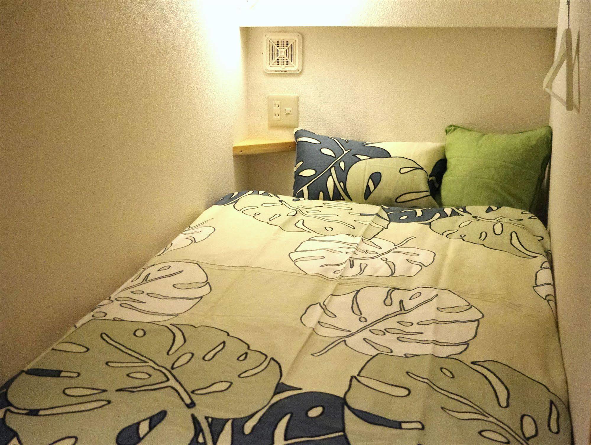 Grand-rem Hostel