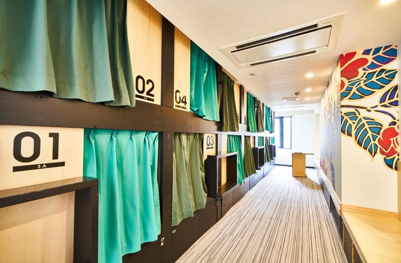 Grand-rem Hostel *